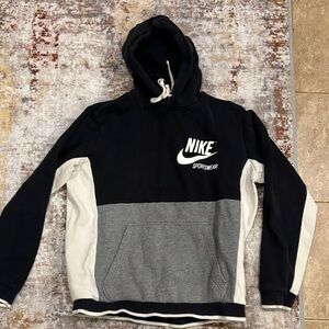 Nike Men's Black, White, and Gray Hoodie